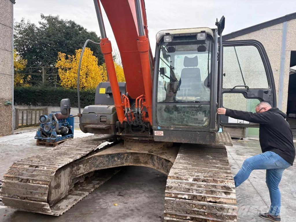 Hitachi ZX210LC-3 Excavadoras sobre orugas