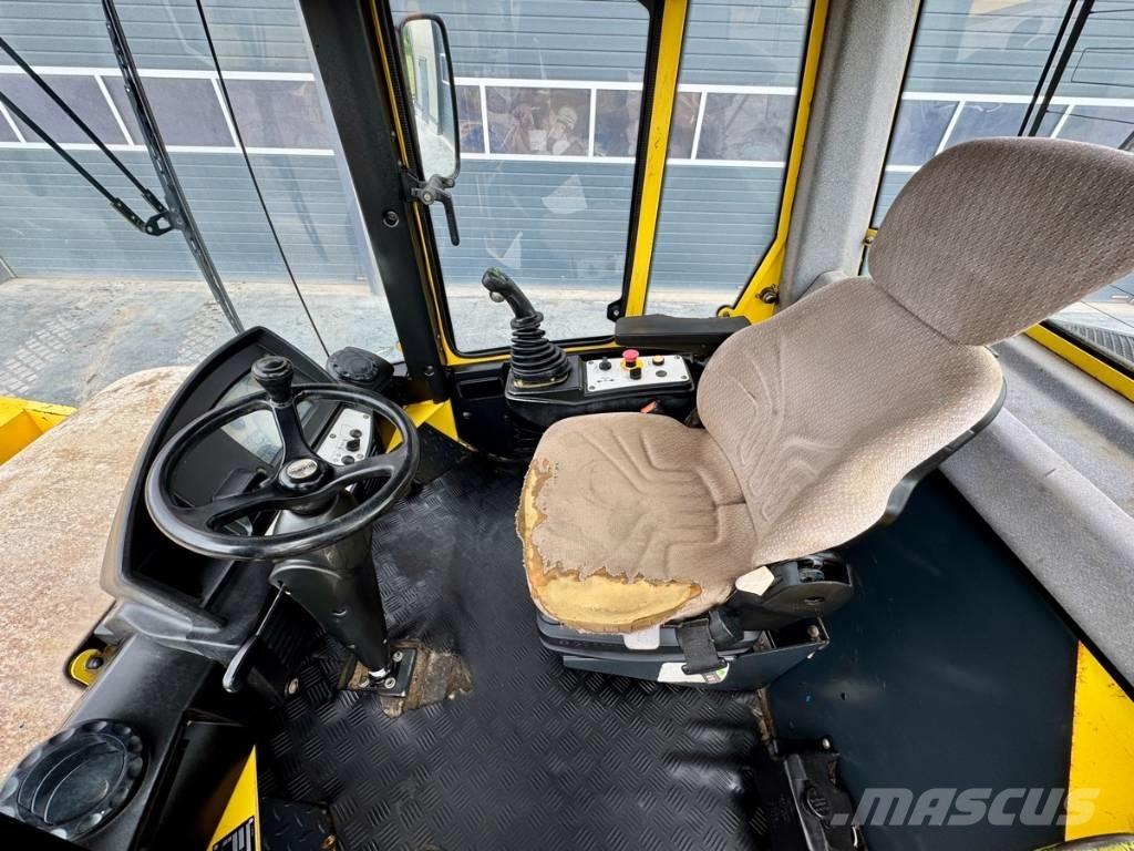 Bomag BW 216 D H-4 Rodillos de un solo tambor