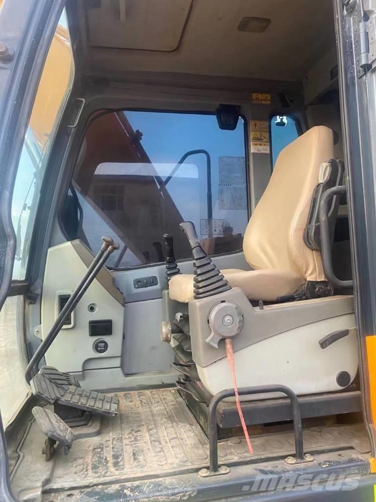 Hyundai R110VS Excavadoras 7t - 12t