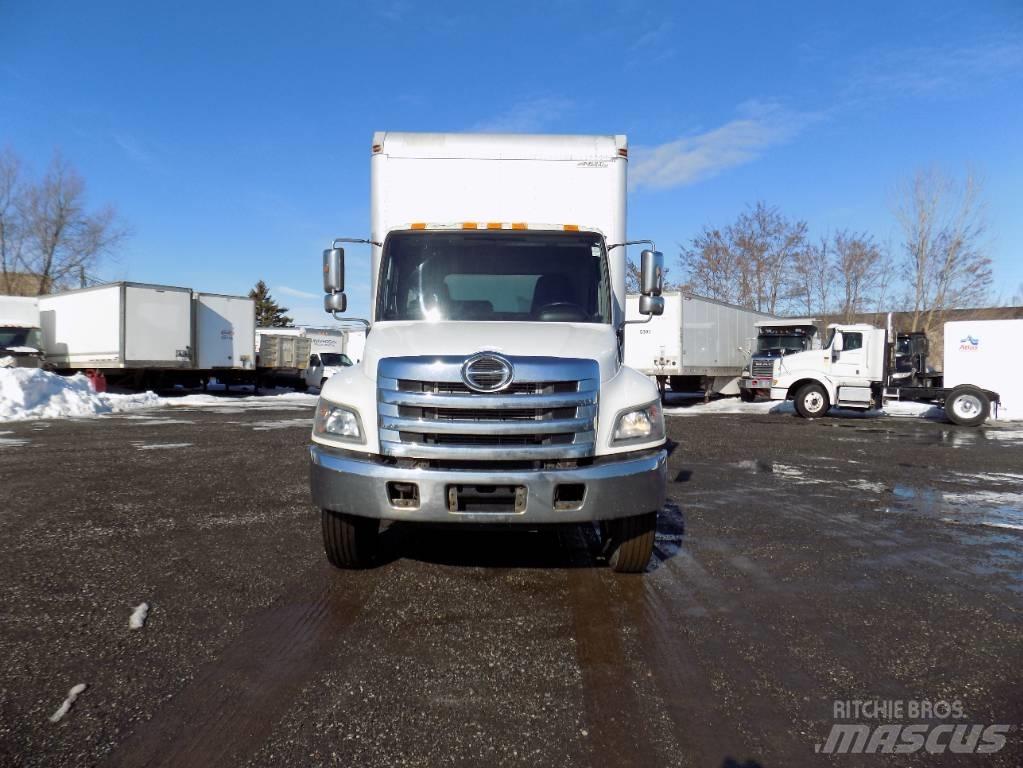 Hino 358 Camiones con caja de remolque