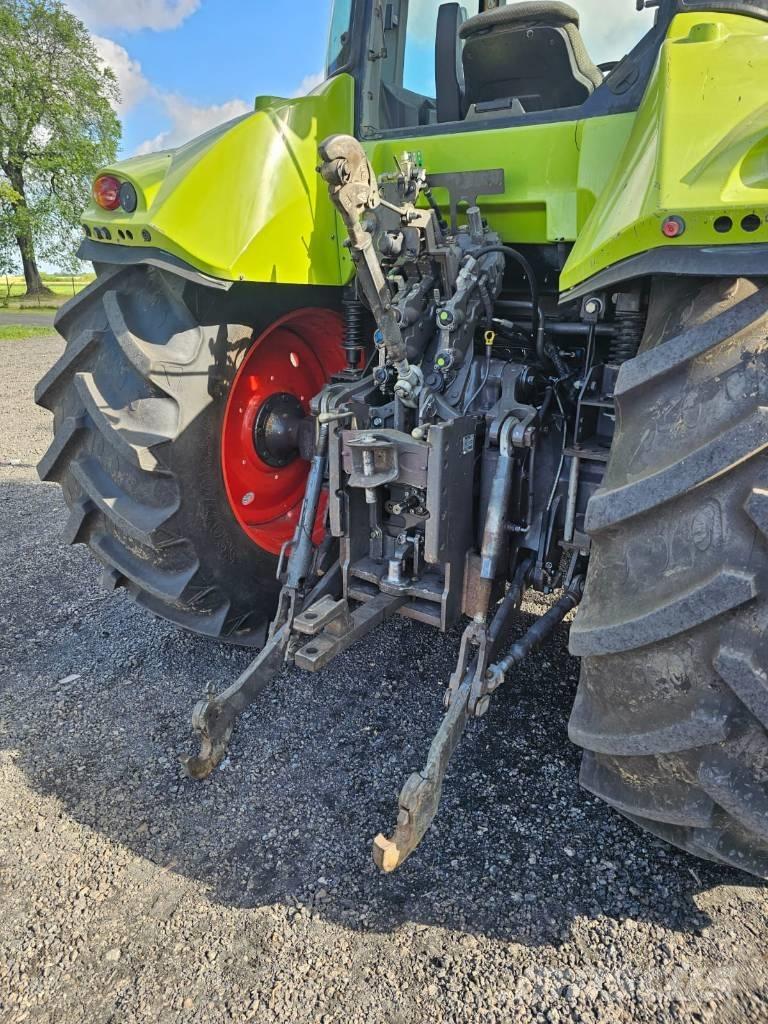 CLAAS ARION 630 CIS Tractores