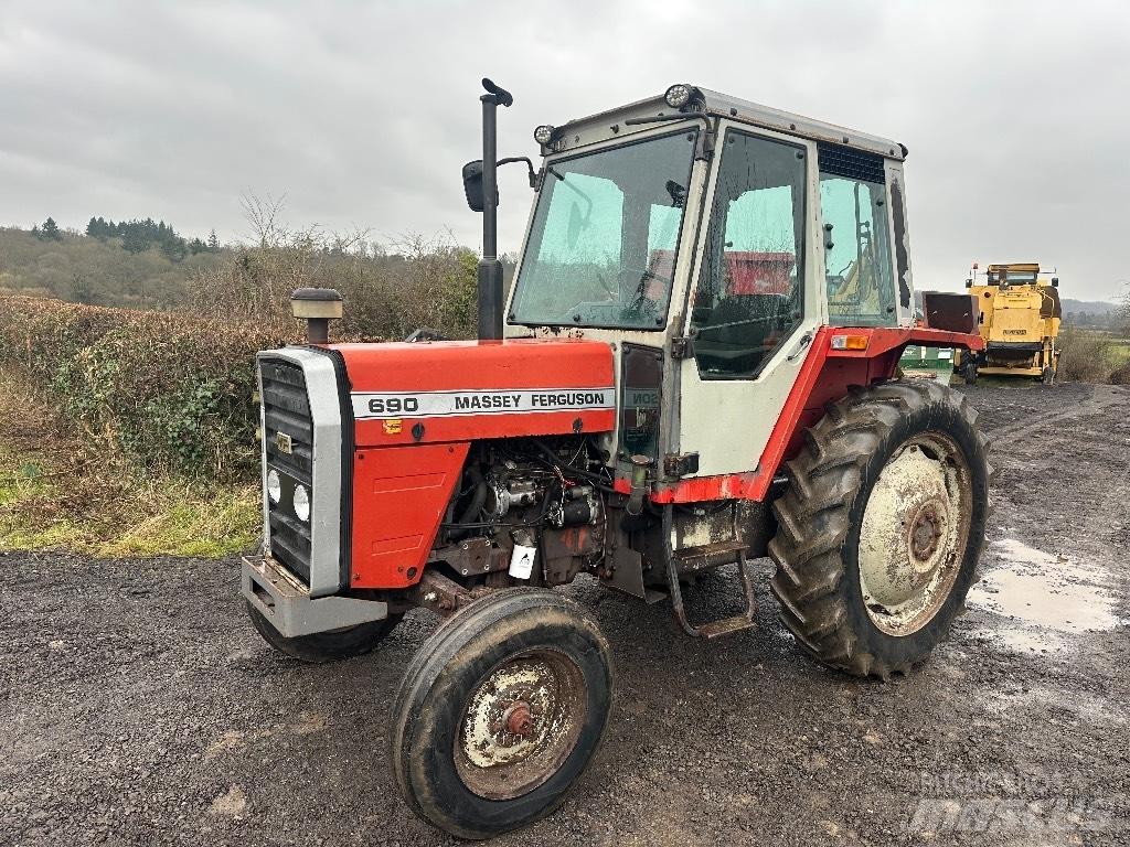 Massey Ferguson 690 Tractores