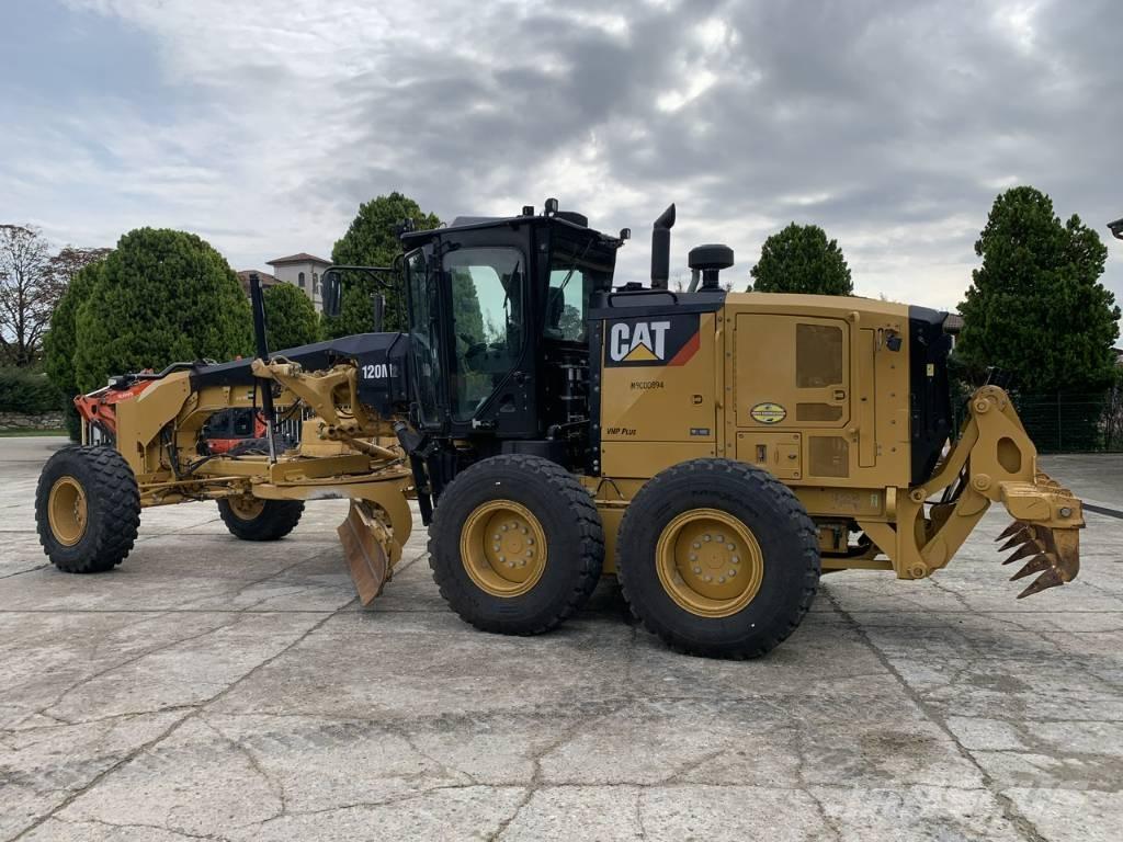 CAT 120 M 2 Niveladoras