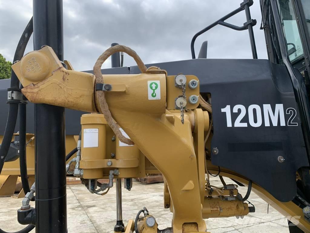 CAT 120 M 2 Niveladoras