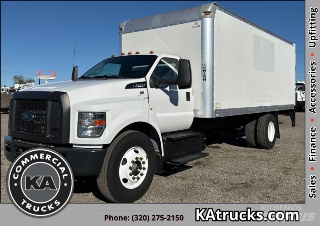 Ford F 650 Camiones con caja de remolque