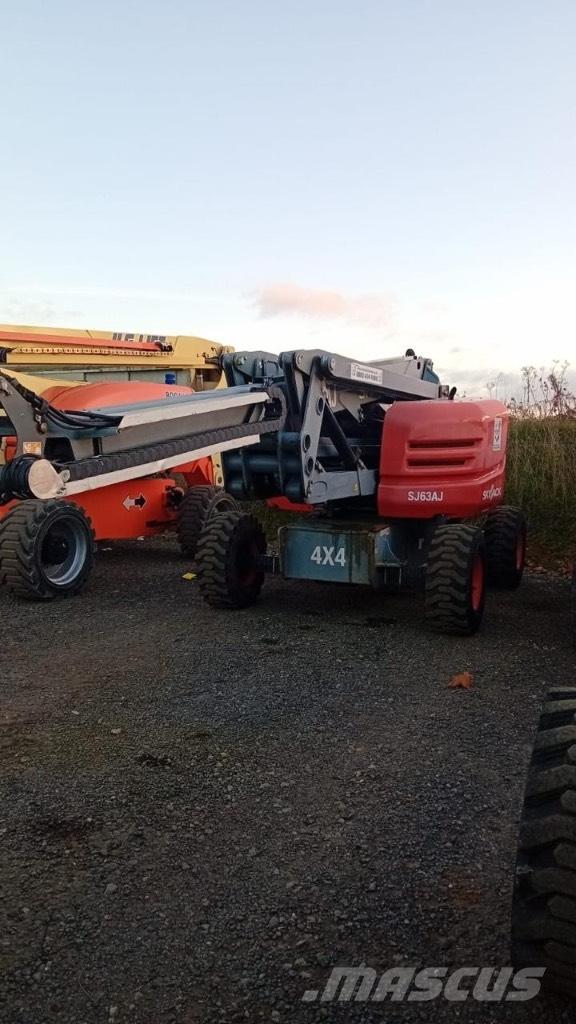 SkyJack SJ 63 AJ Plataformas con brazo de elevación manual