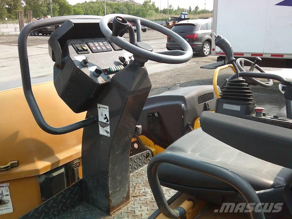 CASE DV 202 Rodillos de doble tambor