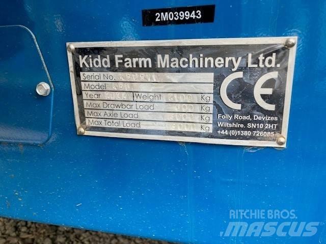  KIDD 450T Desmenuzadoras, cortadoras y desenrolladoras de pacas