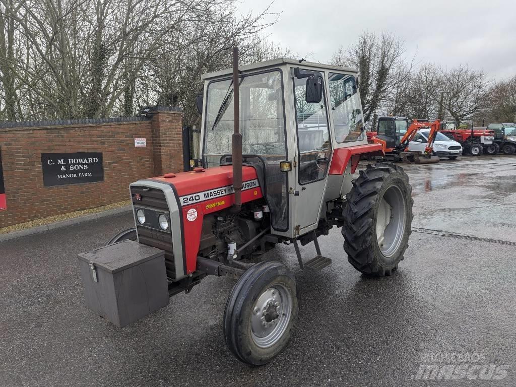 Massey Ferguson 240 Tractores