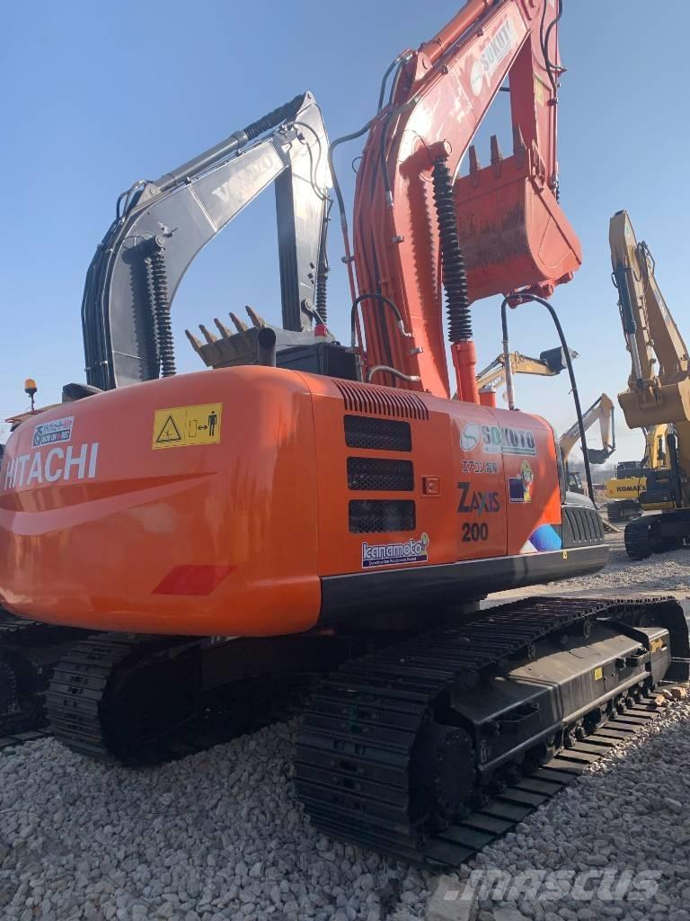 Hitachi ZX 200 Excavadoras sobre orugas