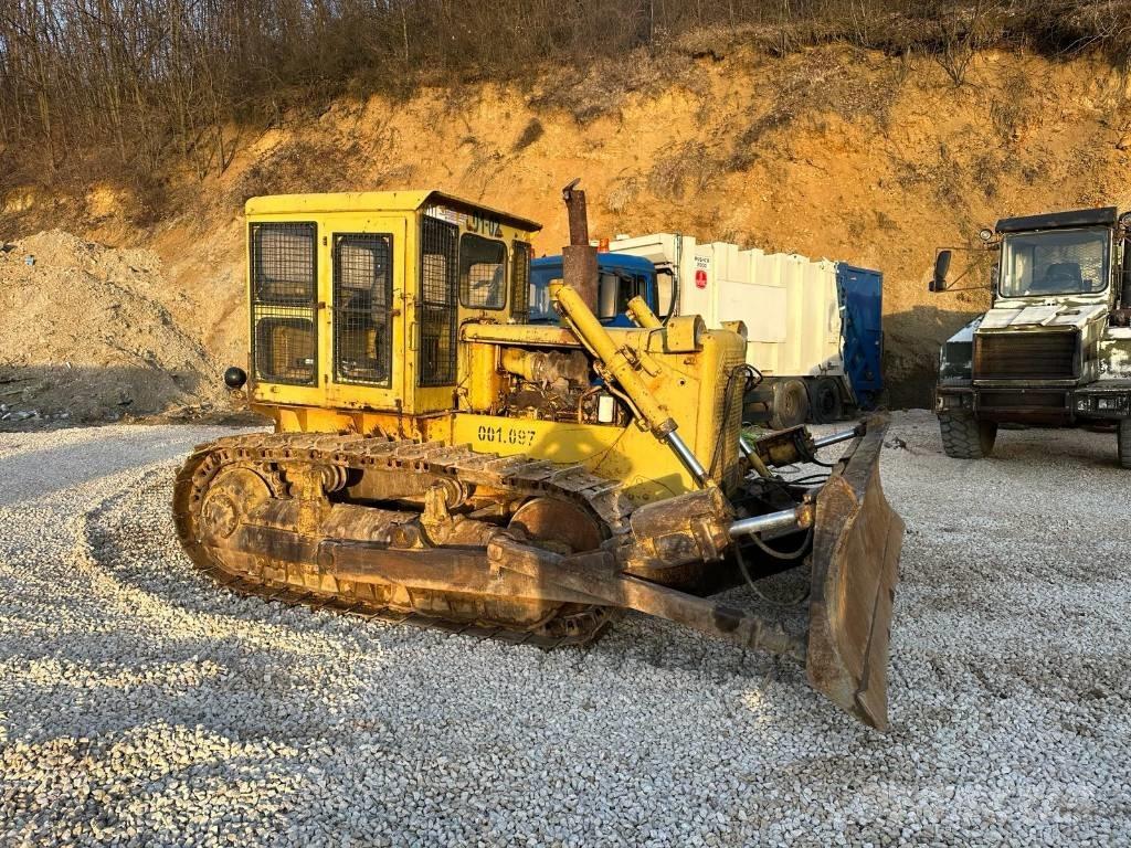 CAT D 6 C Buldozer sobre oruga
