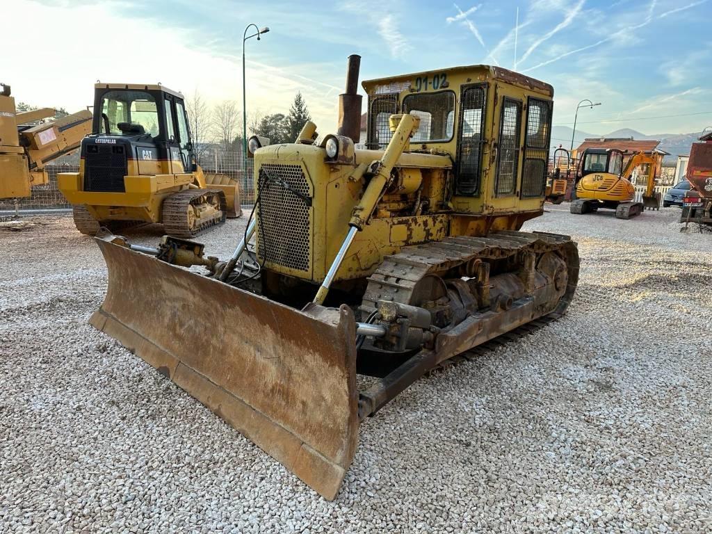 CAT D 6 C Buldozer sobre oruga