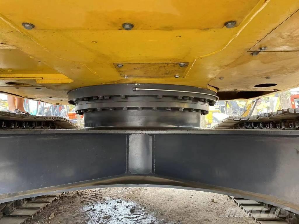 Komatsu PC240-8 Excavadoras sobre orugas