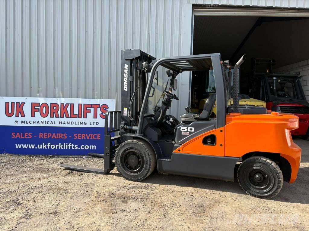 Doosan D50SC-7 Camiones diesel