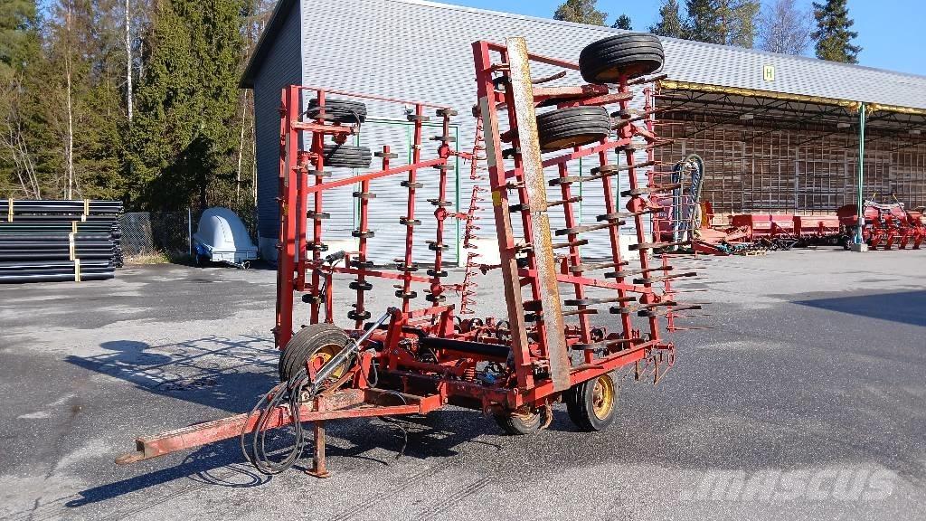 Väderstad NZ    7,4m Gradas