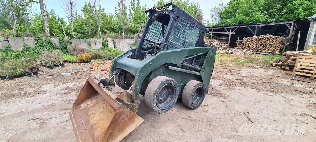 CAT 226 Minicargadoras