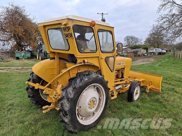 Ford 2000 TRACTOR Otros