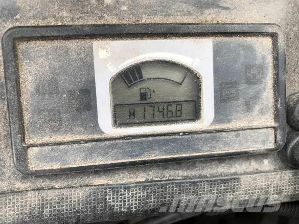 Hitachi ZX 26U-5A Otros