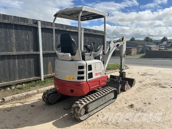 Takeuchi TB217R Otros