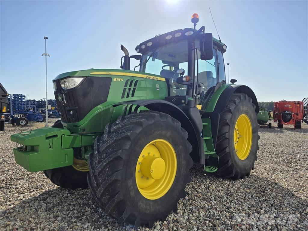 John Deere 6215R Tractores