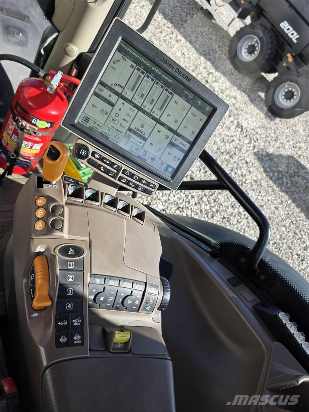 John Deere 6215R Tractores