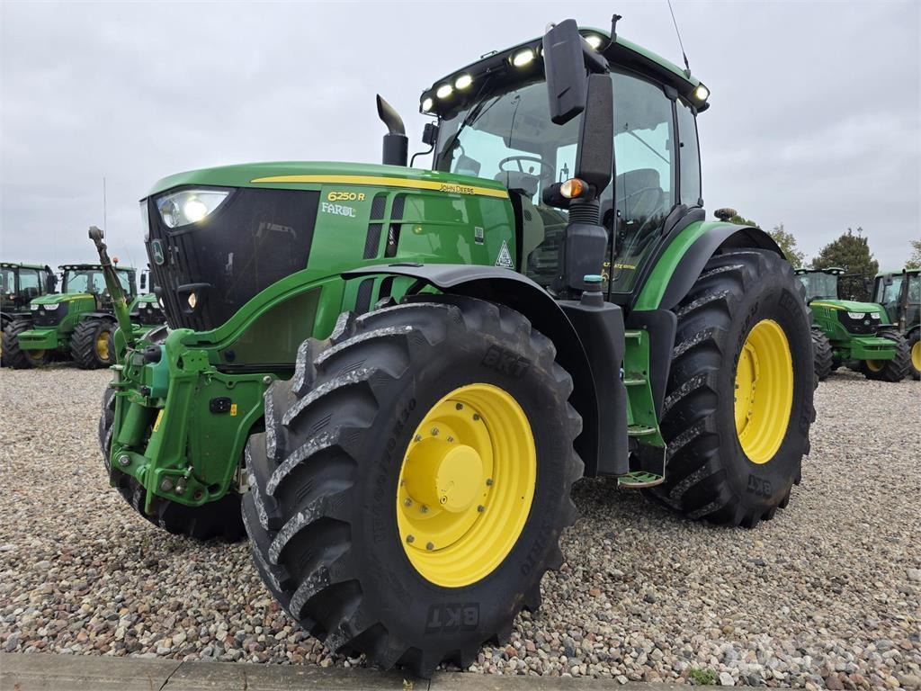 John Deere 6250R Tractores