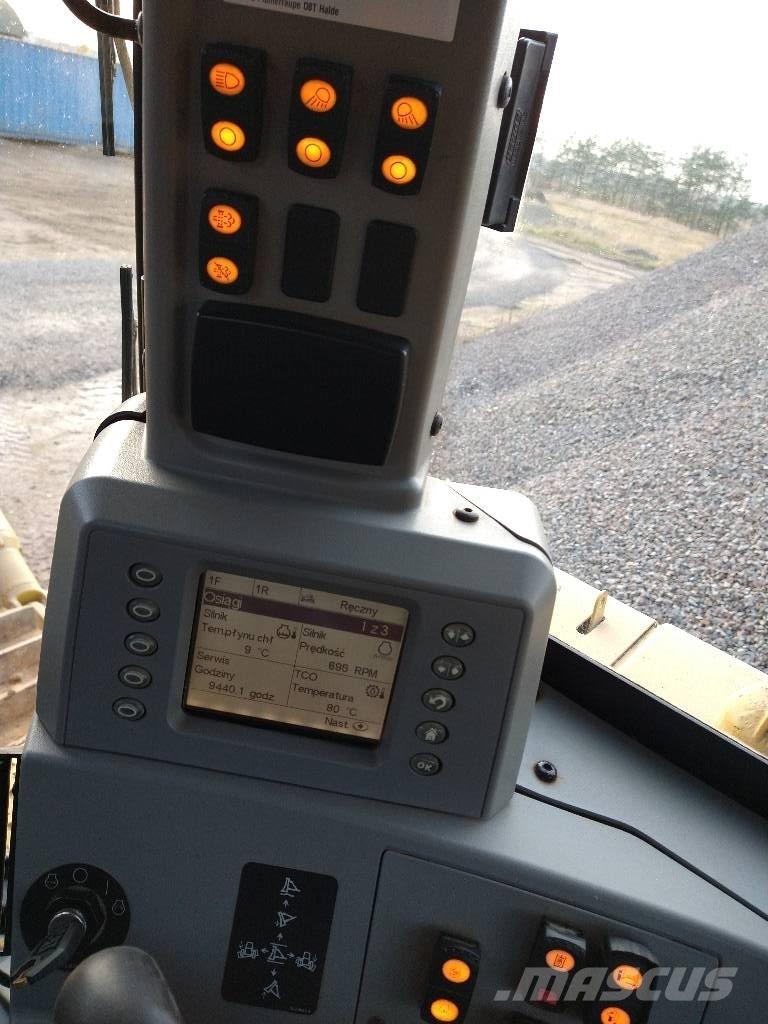 CAT D 8 T Buldozer sobre oruga