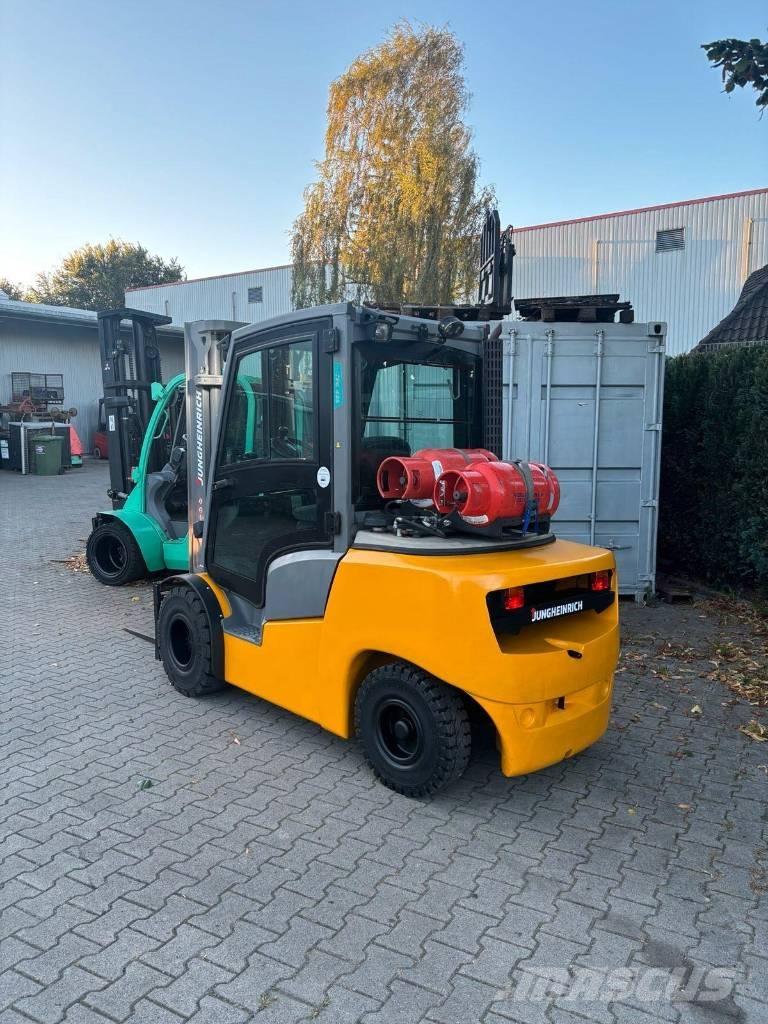 Jungheinrich TFG 435 Camiones LPG