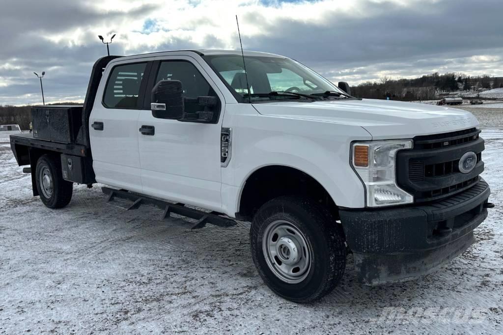 Ford F 250 XL SD Camiones de cama baja
