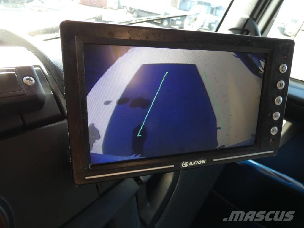 Iveco Eurocargo 120 Camiones con caja de remolque