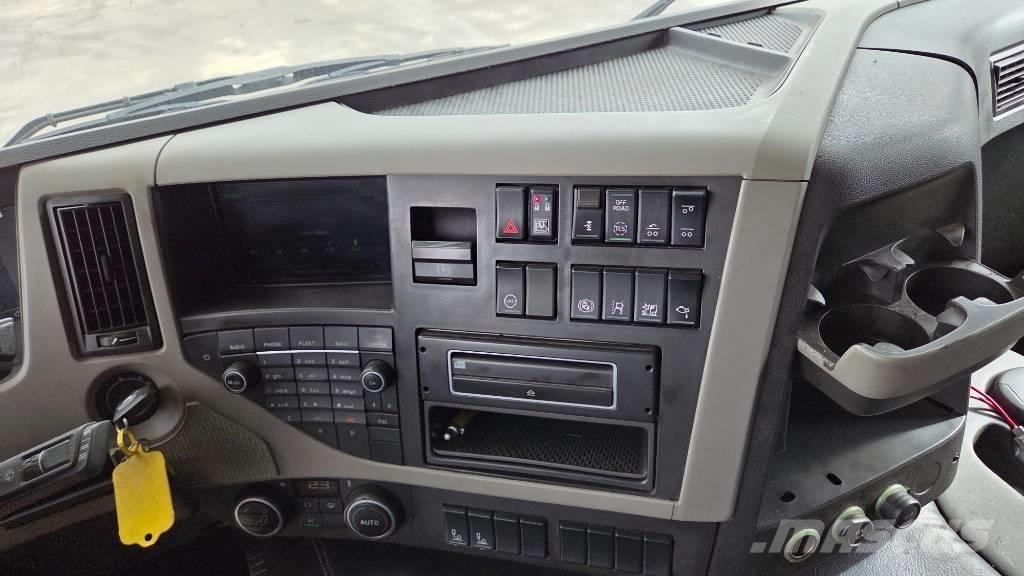 Volvo FM460 6X2*4 Camiones elevadores de gancho