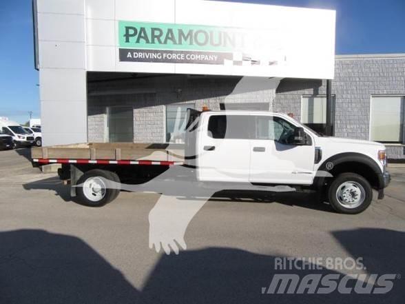 Ford F550 Camiones de cama baja