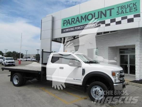 Ford F550 Camiones de cama baja