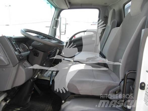 Isuzu NRR Camiones de cama baja