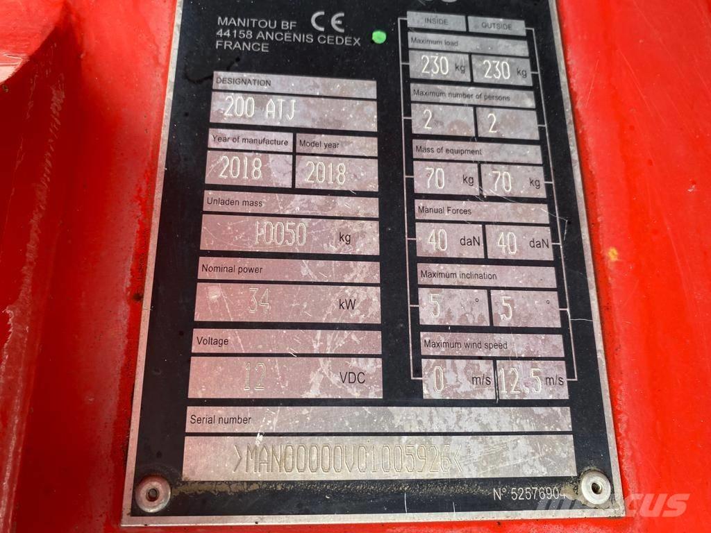 Manitou 200 ATJ Plataformas con brazo de elevación manual