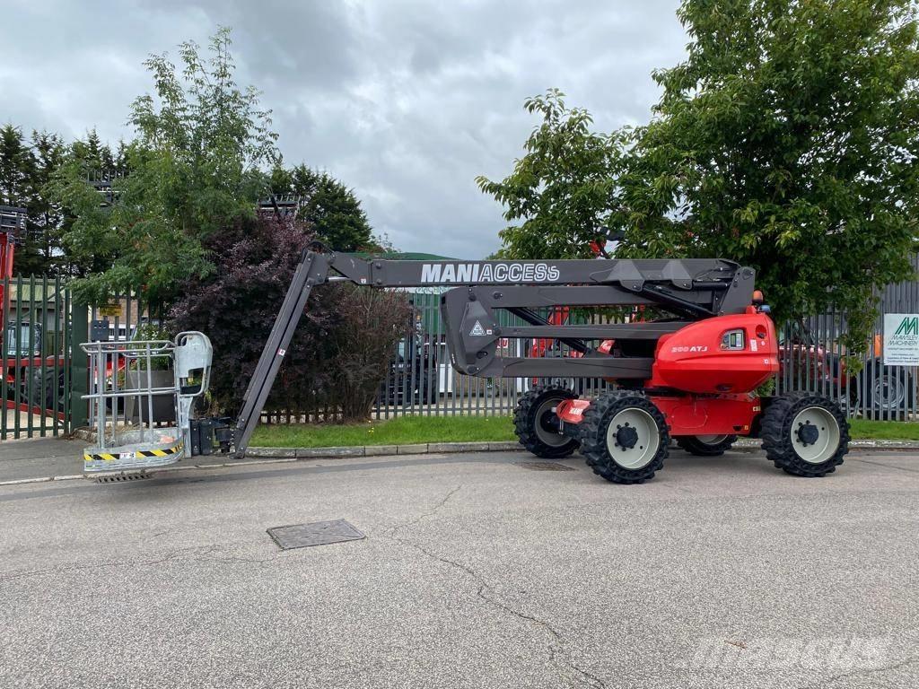 Manitou 200 ATJ Plataformas con brazo de elevación manual