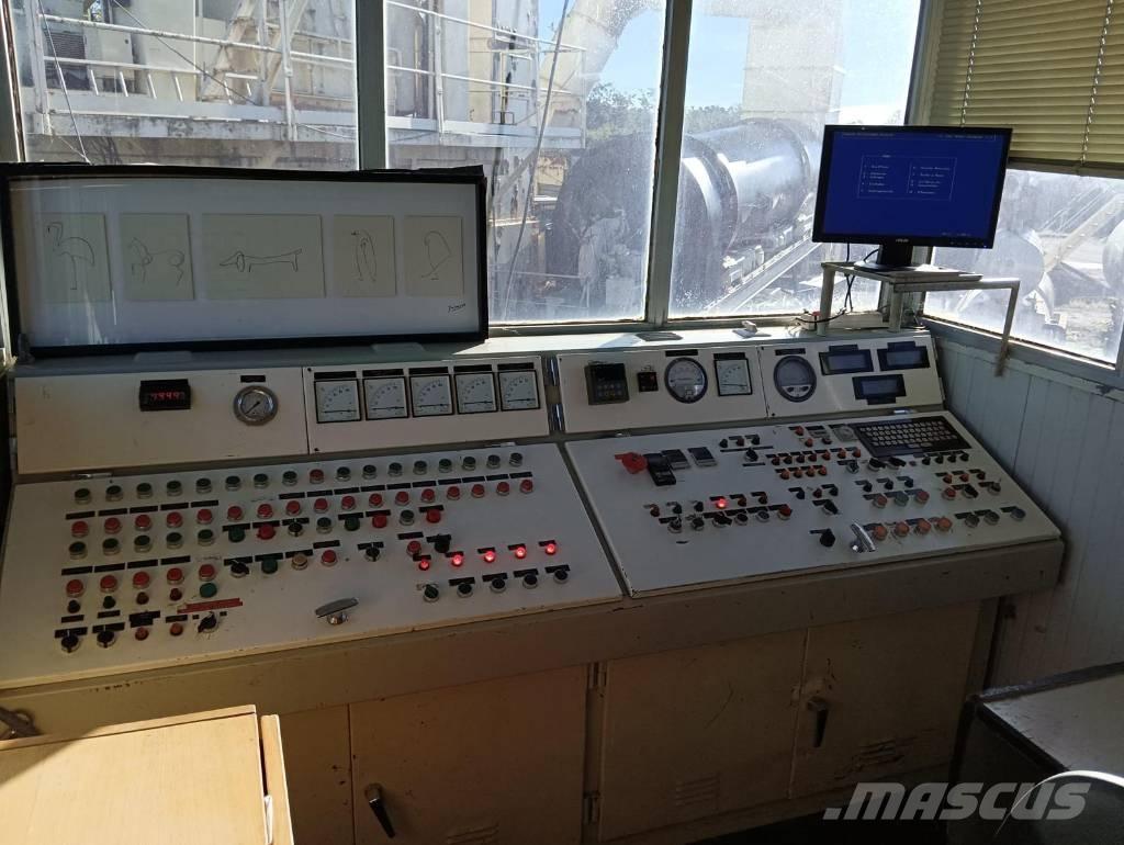  INTRAME UM-260 Mezcladoras de asfalto