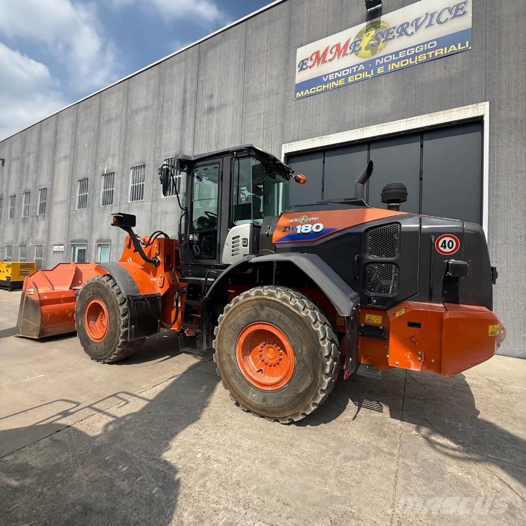 Hitachi ZW180-6 Cargadoras sobre ruedas