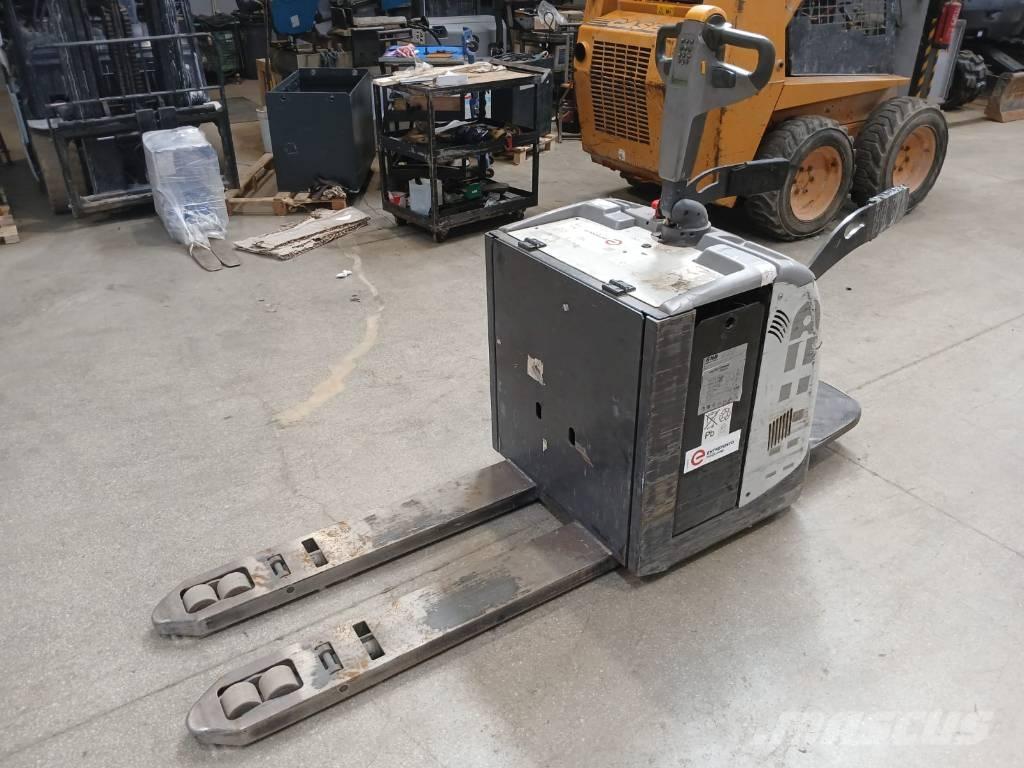 UniCarriers PLP 200 Montacargas con plataformas de baja elevación