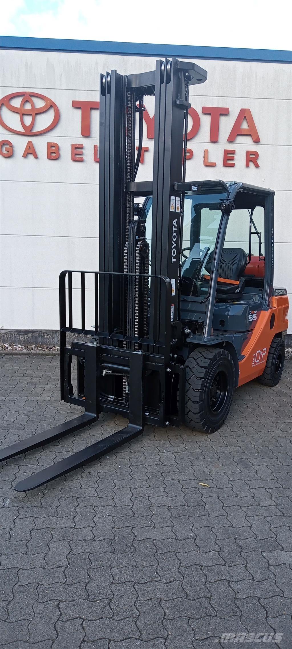 Toyota 02-8FGJF35 Camiones LPG