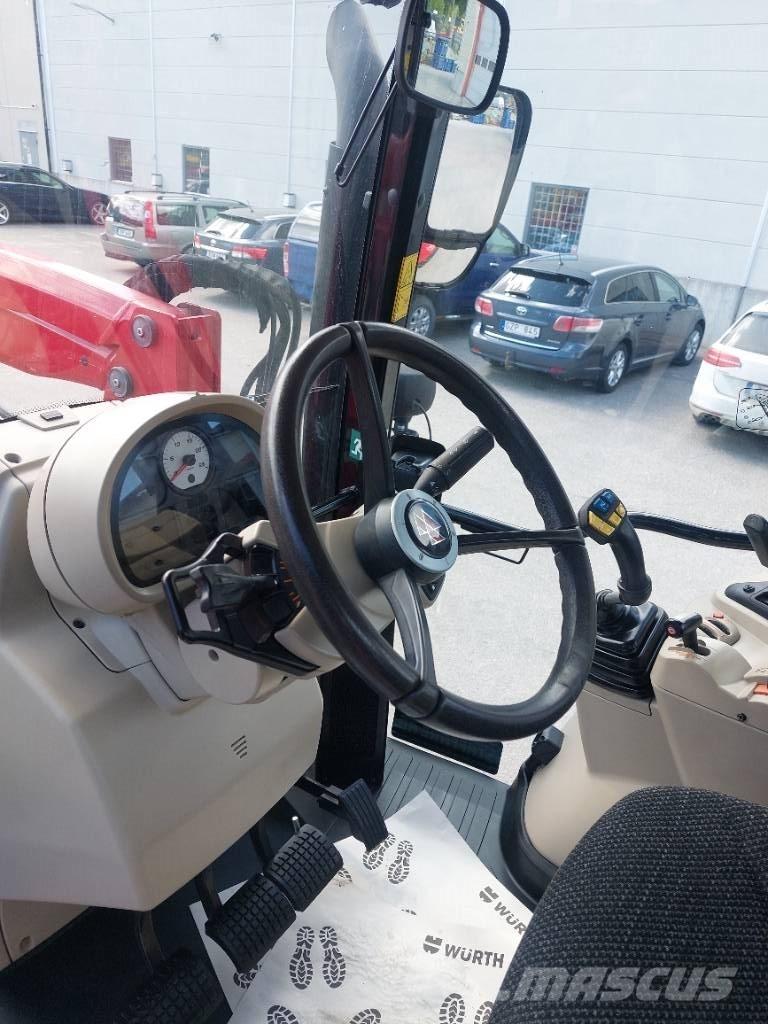 Massey Ferguson 5710 Tractores