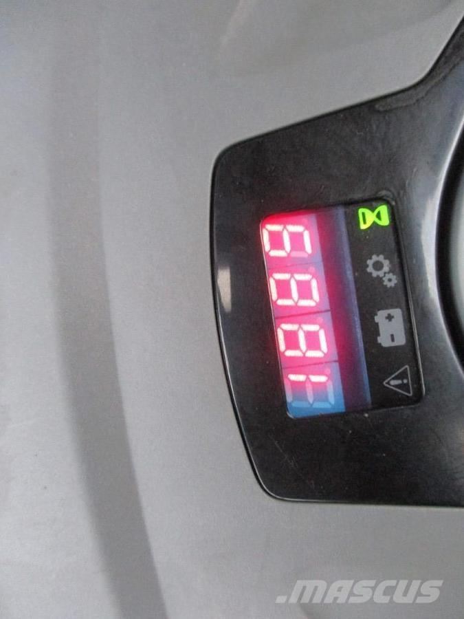 Toyota SPE120 Montacargas con plataformas de baja elevación