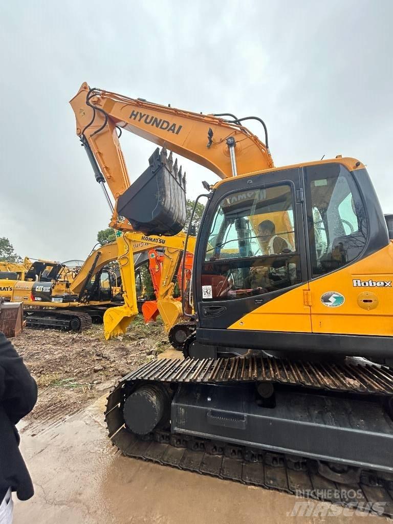 Hyundai 220LC-9S Excavadoras sobre orugas