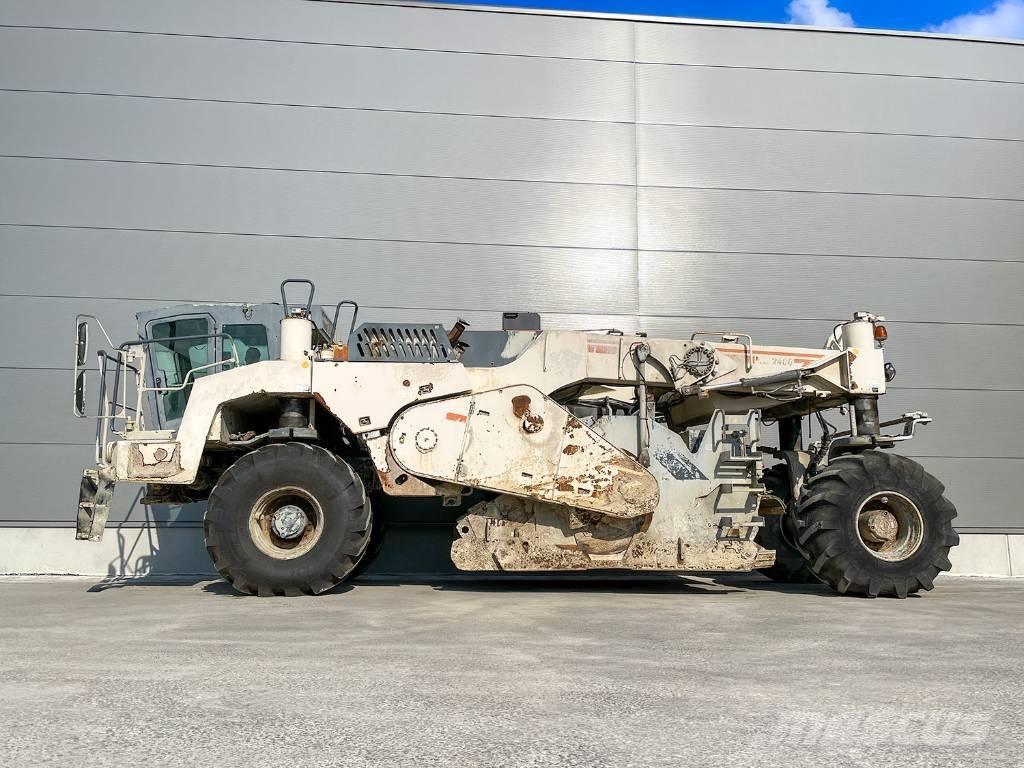 Wirtgen WR 2400 Recicladoras de asfalto