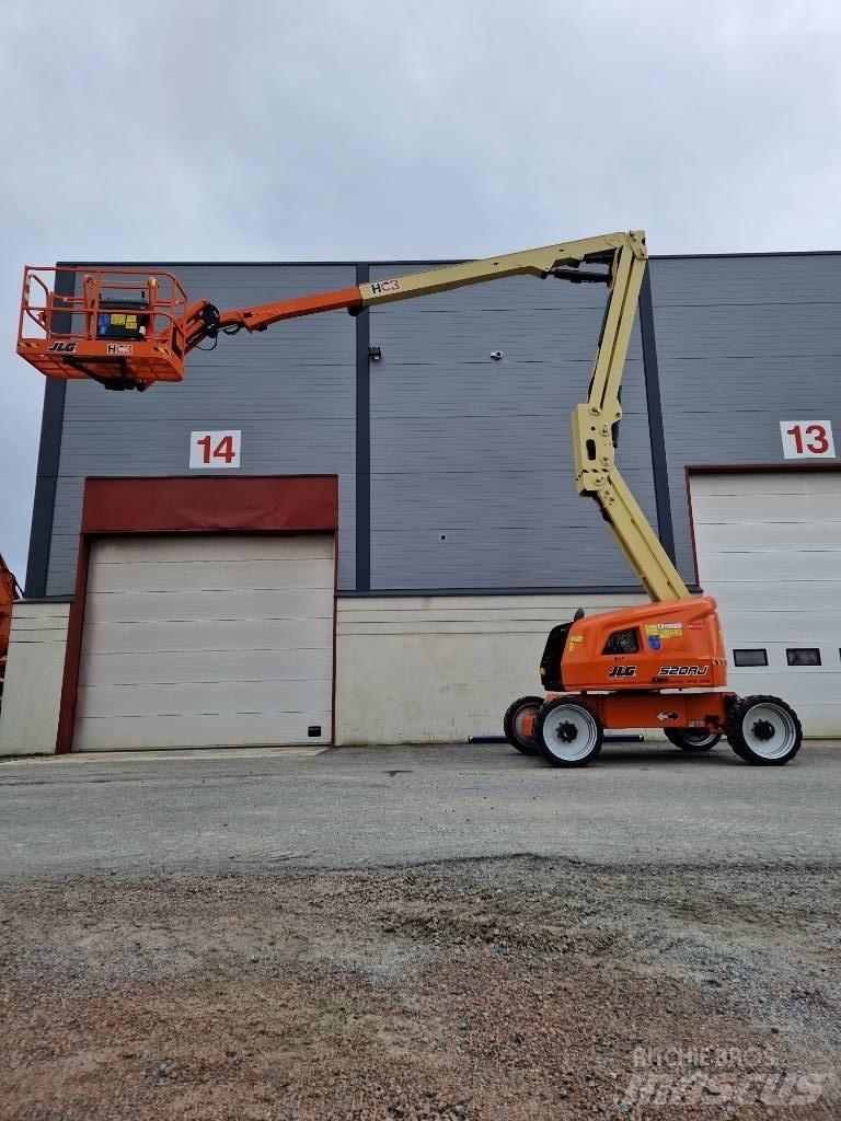 JLG 520 AJ Plataformas con brazo de elevación manual