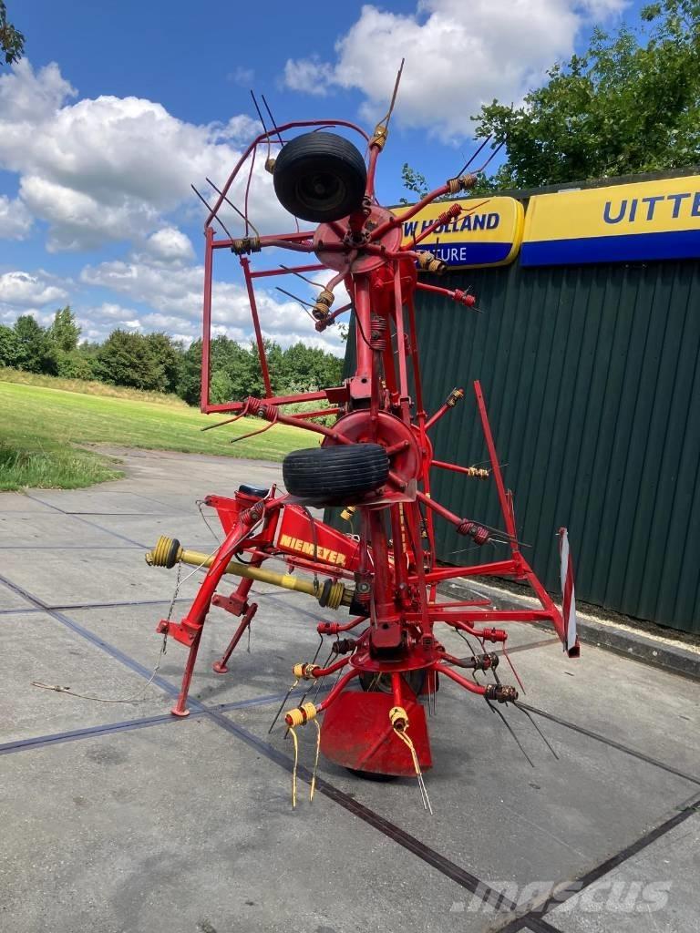 Niemeyer HR 671 DH Rastrilladoras y rastrilladoras giratorias