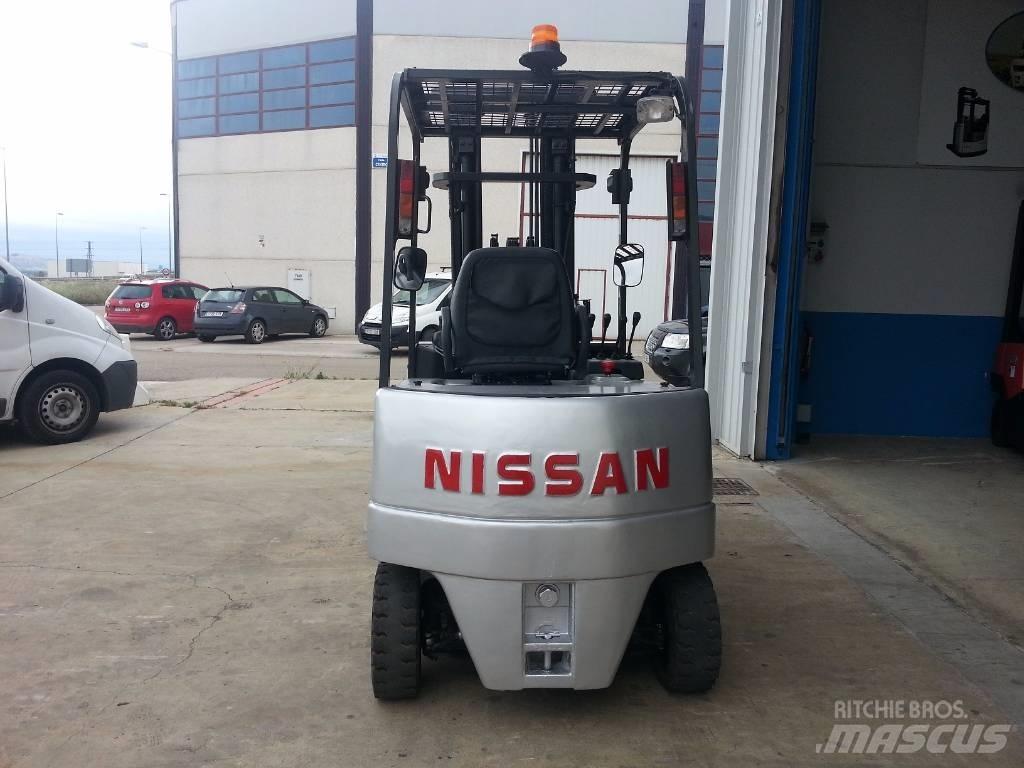 Nissan Q02L25CU Carretillas de horquilla eléctrica