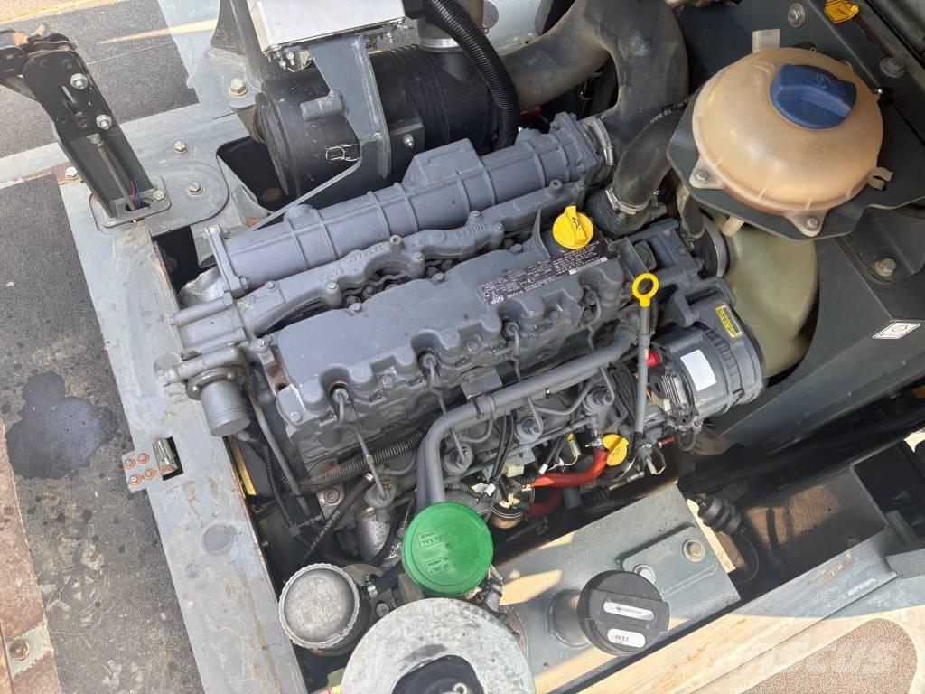 Wacker Neuson 5001 Vehículos compactos de volteo