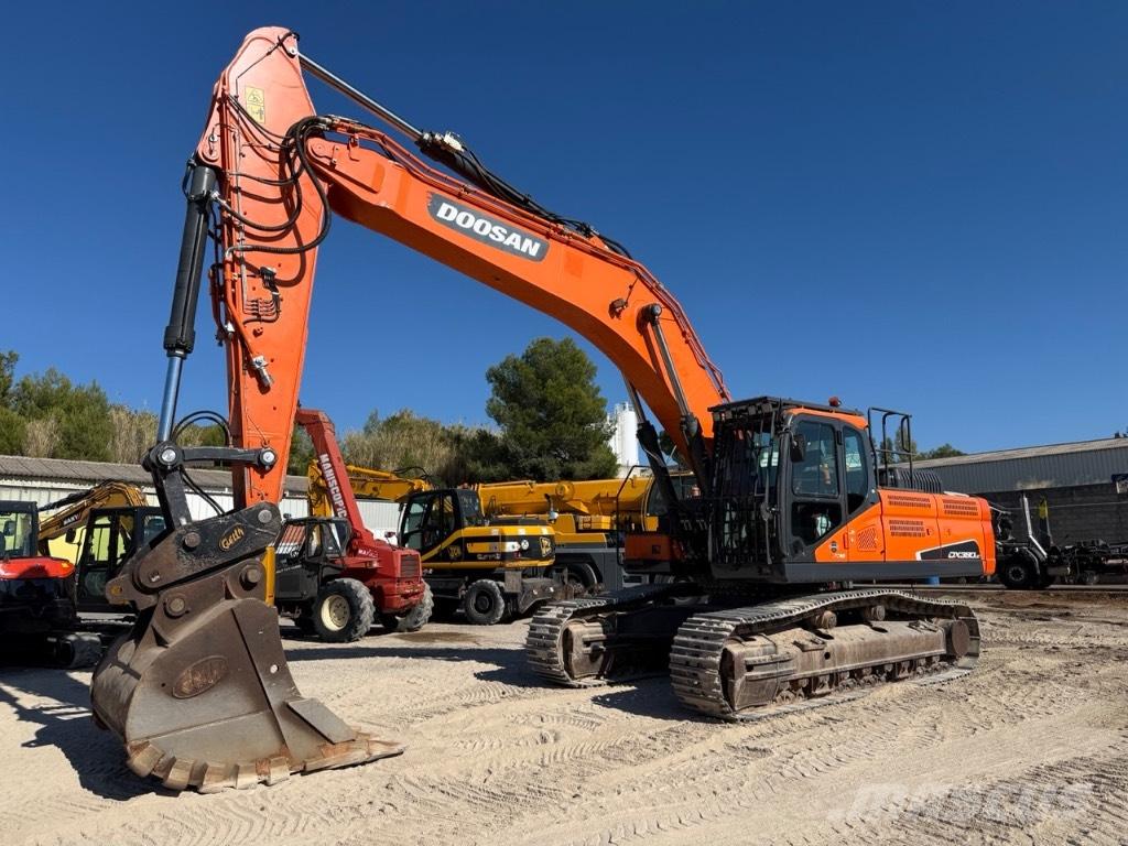 Doosan DX 380 LC Excavadoras sobre orugas