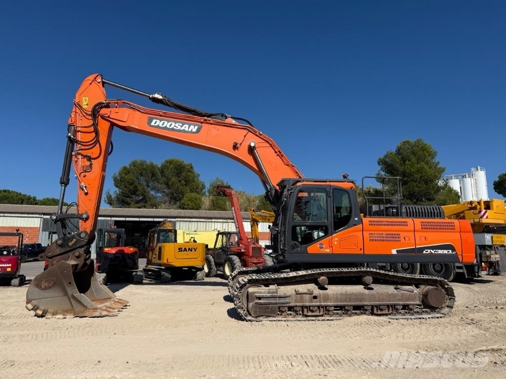 Doosan DX 380 LC Excavadoras sobre orugas